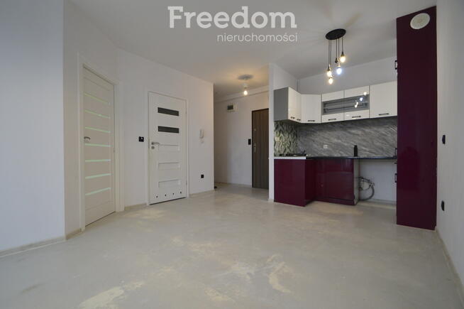 Dwupokojowe mieszkanie z windą i balkonem w BLOKU