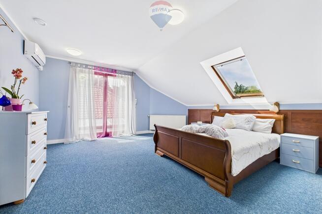 Dom z krytym basenem i pięknym ogrodem!