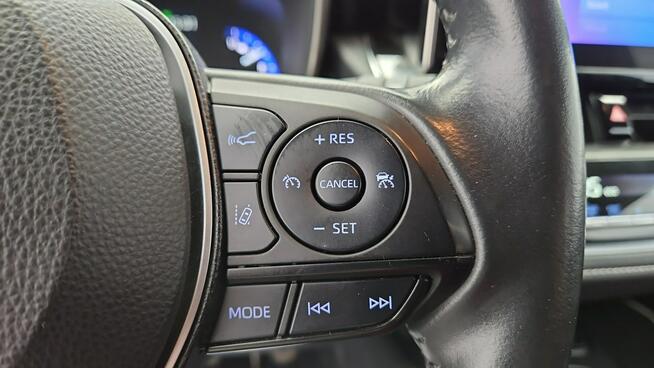 Toyota Corolla 1.8 Hybrid Comfort ! Z Polskiego Salonu ! Faktura VAT !