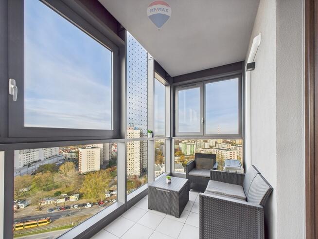 Apartament 2-pokojowy w chmurach – 16. piętro