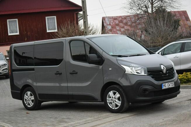 Renault Trafic 1.6D 8-Osobowy/ Navi/ 2 KPL Kół/ Oryginał Lakier/Sprowadzony/Gwarancja