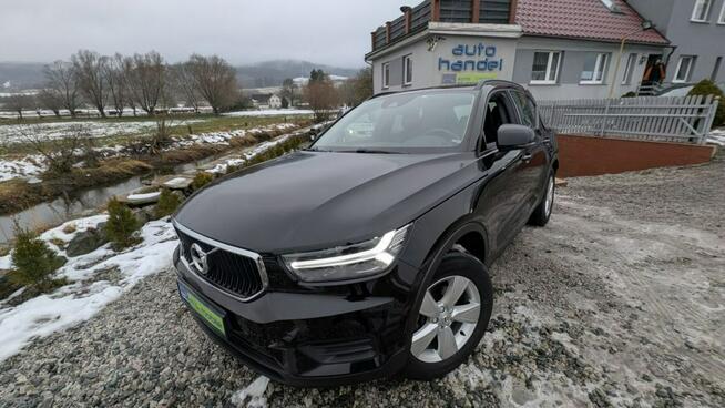Volvo XC 40 2.0 150 KM