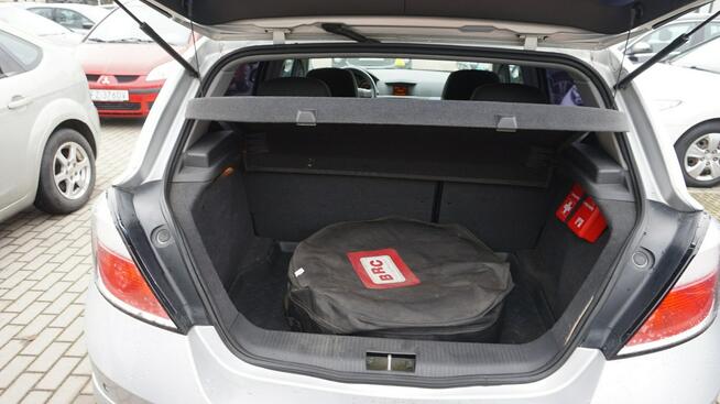 Opel Astra zarejestrowany, ubezpieczony. Gwarancja. Polecam !!!