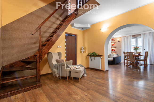 Komfortowy dom z ogrodem i garażem w Księstwie