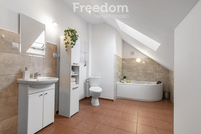 Komfortowy dom z ogrodem i garażem w Księstwie