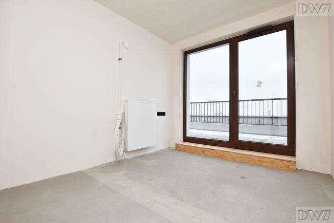 4 pokoje,3 m.postojowe,taras 40 m2,widok na Wawel