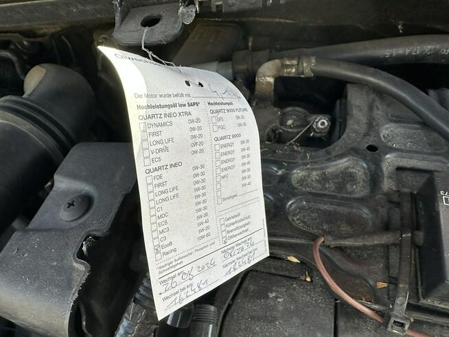 Ford Fiesta 5 drzwi, podgrzewane fotele i szyba czołowa, isofix, niski przebieg