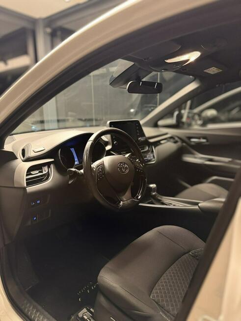 C-HR 1.8 ElHYBRID Active, bezwyp, IIkmpl kół, stan bdb,f-ra Vat brutto