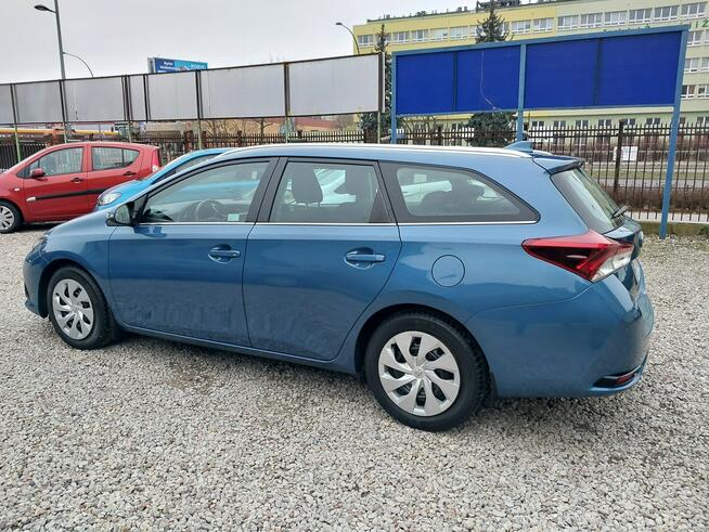 Toyota Auris 1,6 benz. kombi SALON PL pierwszy wł. rej. 2017