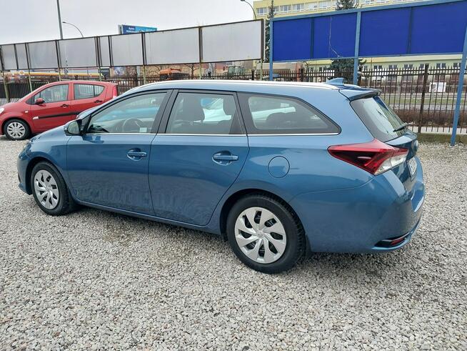 Toyota Auris 1,6 benz. kombi SALON PL pierwszy wł. rej. 2017