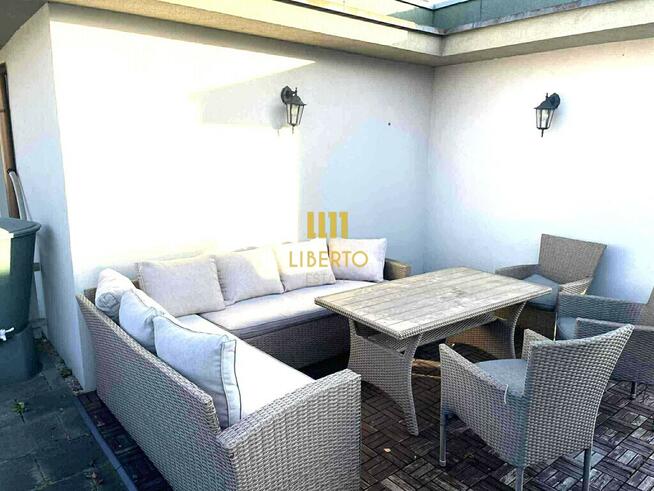 Dwupoziomowe z widokiem na las - taras 130 m2