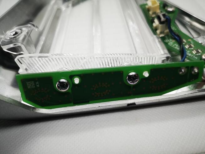 Wkład lampy LED prawy tył klapa Vitara III Lift 35701-86R00