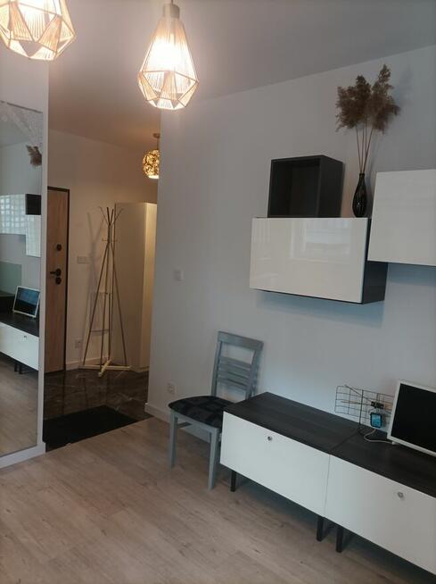 ekstra 2 pok. 42m2 balkon 17 m2 , nowe garaż