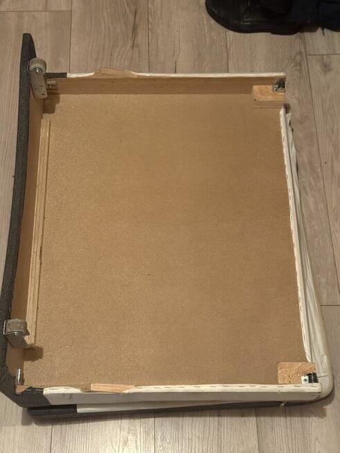 Łóżko rozkładane/ fotel z pojemnikiem na pościel