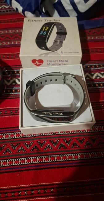 Sprzedam ładne ,prawie nie używane zegarki