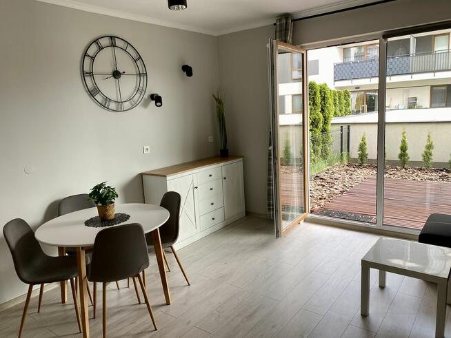 Wynajmę mieszkanie 30 metrów z ogródkiem i garażem Marki Pro