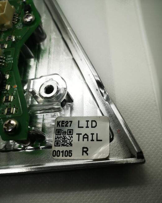 Wkład lampy LED prawy tył klapa Vitara III Lift 35701-86R00