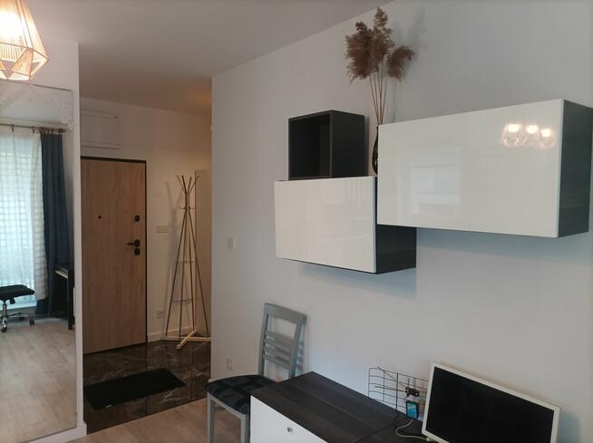 ekstra 2 pok. 42m2 balkon 17 m2 , nowe garaż