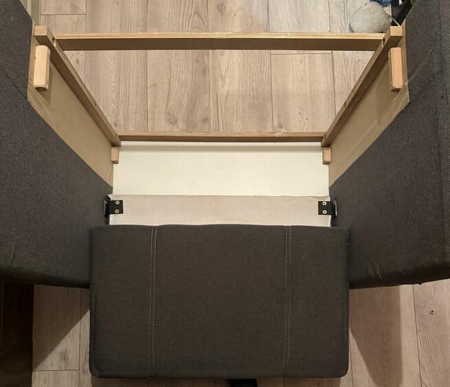 Łóżko rozkładane/ fotel z pojemnikiem na pościel