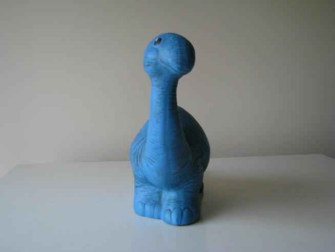 Sympatyczny dinozaur – duża figurka ceramiczna