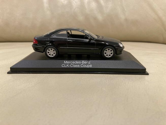 Minichamps MERCEDES W209 CLK 1:43