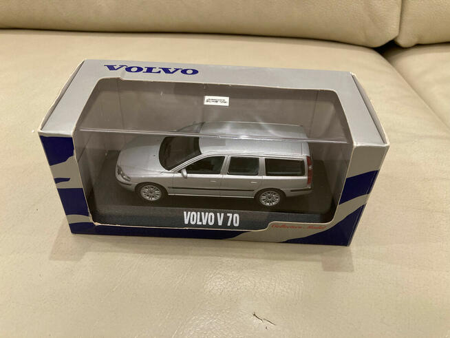 Minichamps VOLVO V70 1:43