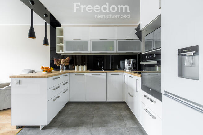 Mieszkanie z ogródkiem przy stacji PKP, Wawer