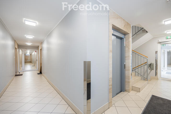 Mieszkanie z ogródkiem przy stacji PKP, Wawer