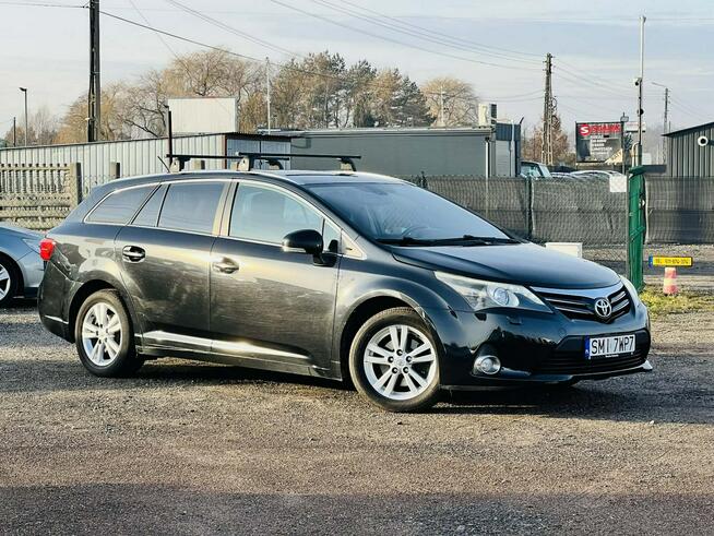 Toyota Avensis 2.0 D-4D • 2012 • 124 KM • Kombi