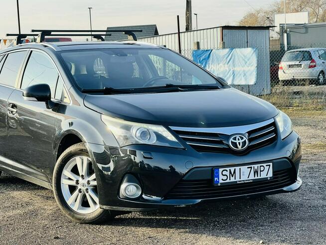 Toyota Avensis 2.0 D-4D • 2012 • 124 KM • Kombi