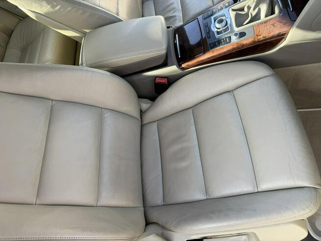 Audi A6 Zadbane rodzinne - bezwypadkowe z oryginalnym przebiegiem.