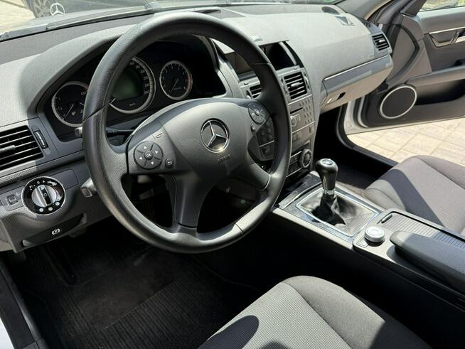 Mercedes C 180 Bardzo zadbana - 100% oryginalny przebieg
