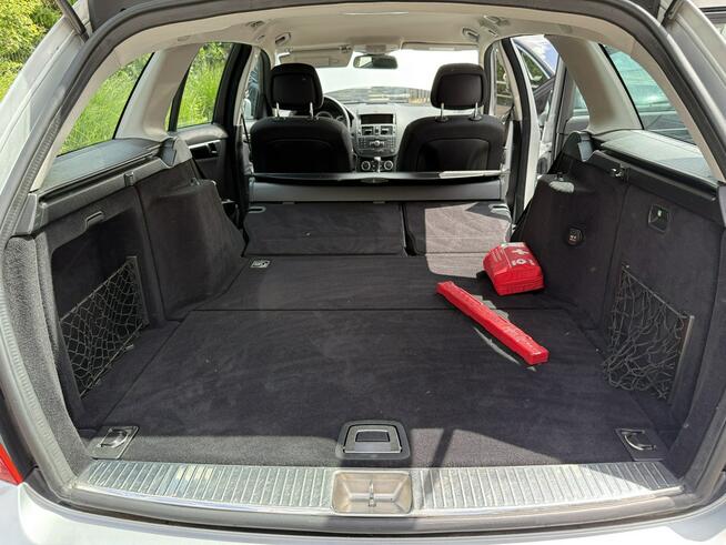 Mercedes C 180 Bardzo zadbana - 100% oryginalny przebieg