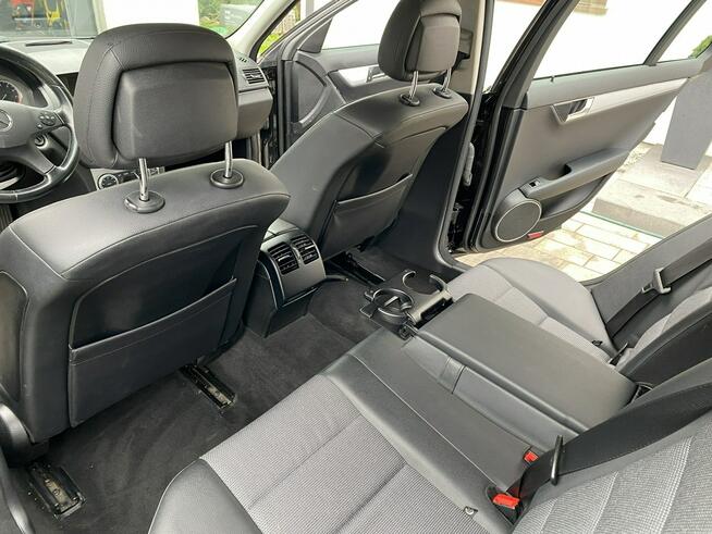 Mercedes C 200 Bardzo zadbana - 100% oryginalny przebieg