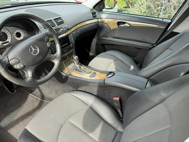 Mercedes E 200 Bardzo zadbana - 100% oryginalny przebieg