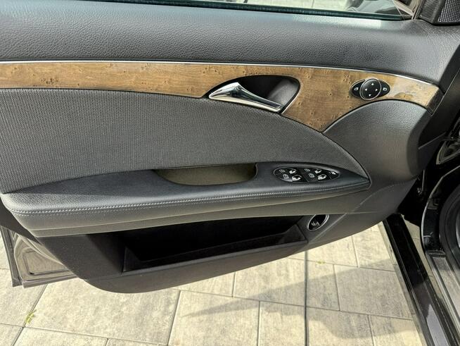 Mercedes E 200 Bardzo zadbana - 100% oryginalny przebieg