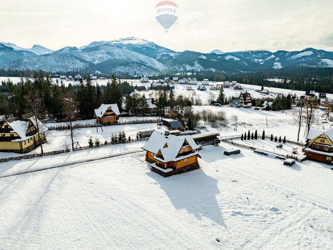 DOM Z BALI W KOŚCIELISKU