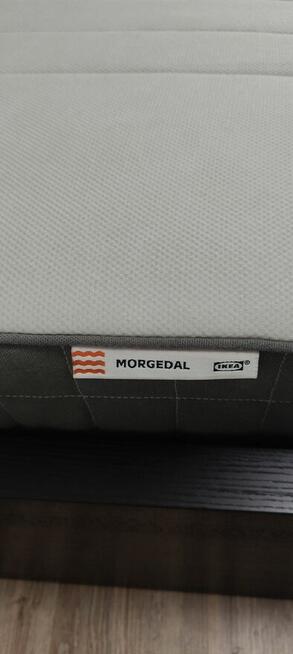 Łóżko 90x200 z materacem, stelażem, szufladami