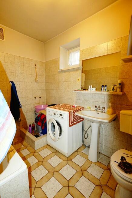 2 wejścia/idealny jako dwurodzinny lub pod wynajem