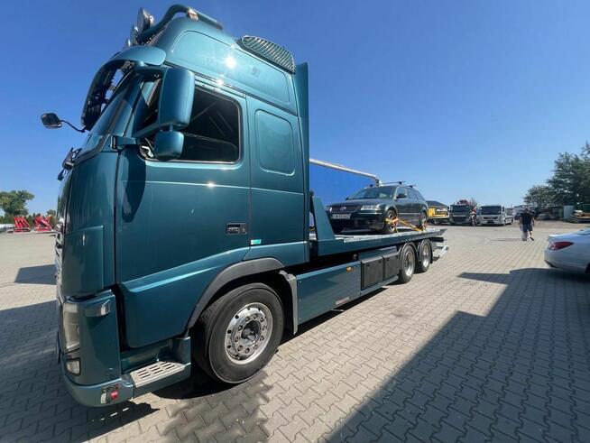 Autolaweta pomoc drogowa transport holowanie holownik tir