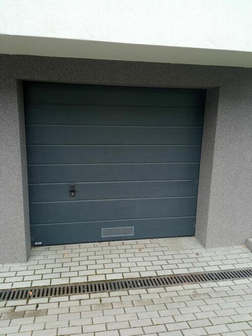 Garaż w Dywitach na osiedlu Sterowców