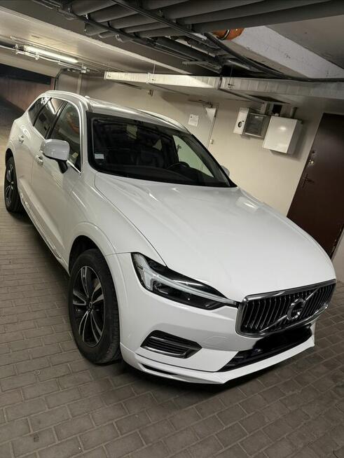 Volvo xc60 biały plug in 2021 sprzedam pilnie