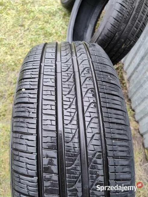 Opony Pirelli wielosezonowe 225/40/19