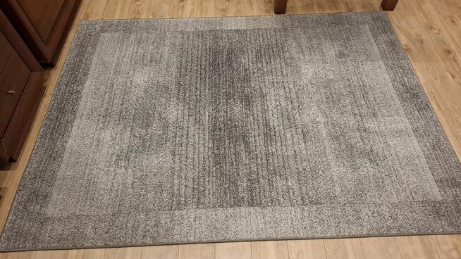 Dywan szary czyściutki