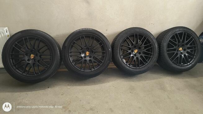 Porsche Cayenne felgi BBS Spyder RS z oponami i czujnika