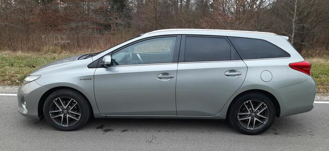 Toyota Auris 1.8 Hybryda 2014r 173 tyś km Kamera Hands-Free