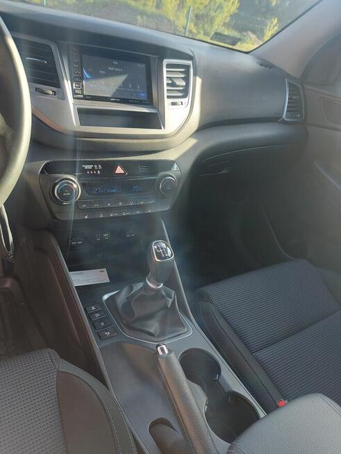 sprzedam samochód osobowy SUV Hundai Tucson 1,6