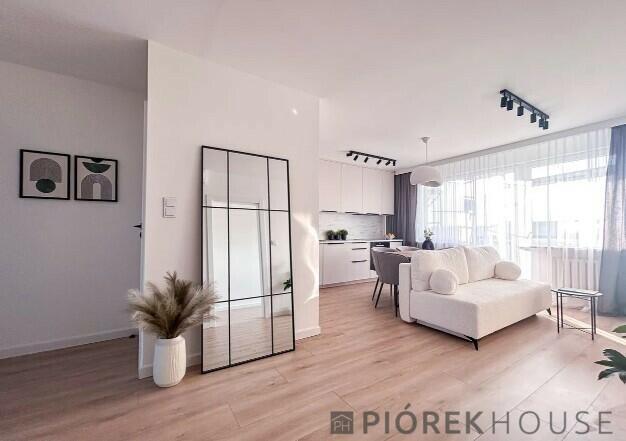 4-pokojowe mieszkanie na Pradze-Południe