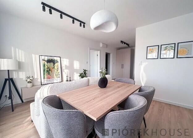 4-pokojowe mieszkanie na Pradze-Południe