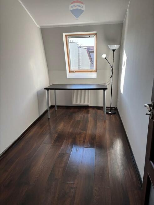 Dwupoziomowe | 4-pokojowe | Żmigrodzka